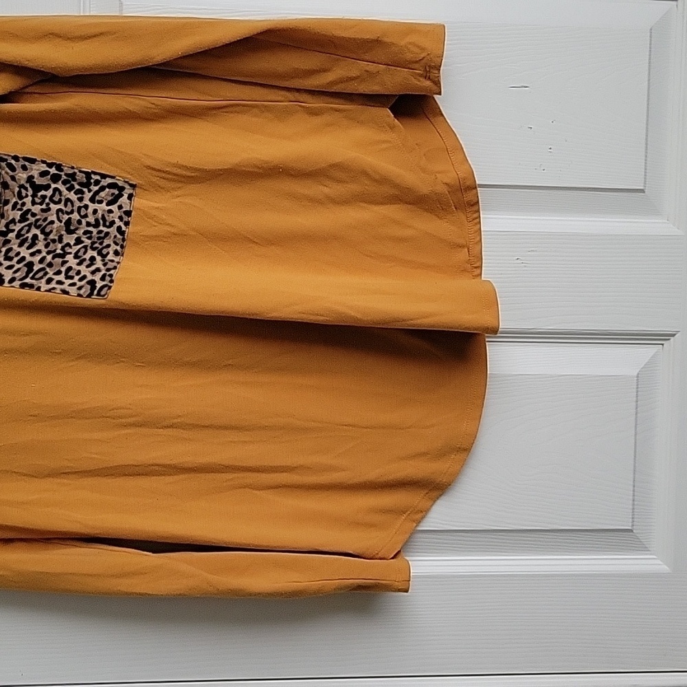 Zenana Women's Long Sleeve Top - Picture 2 of 10